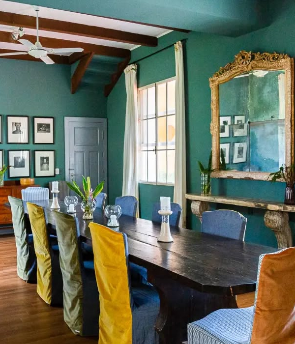 Cocina equipada y comedor